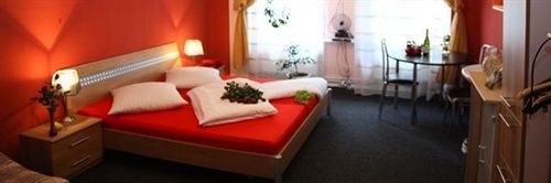 Hotel Pension Insor Berlin Exteriör bild